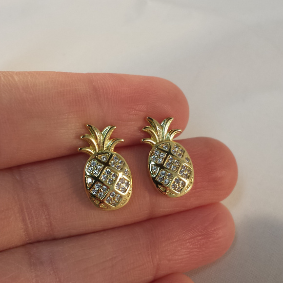 18K Yellow Gold Filled Pineapple Diamond Zircon Stud Earrings Gorgeous Gift - Picture 3 of 3